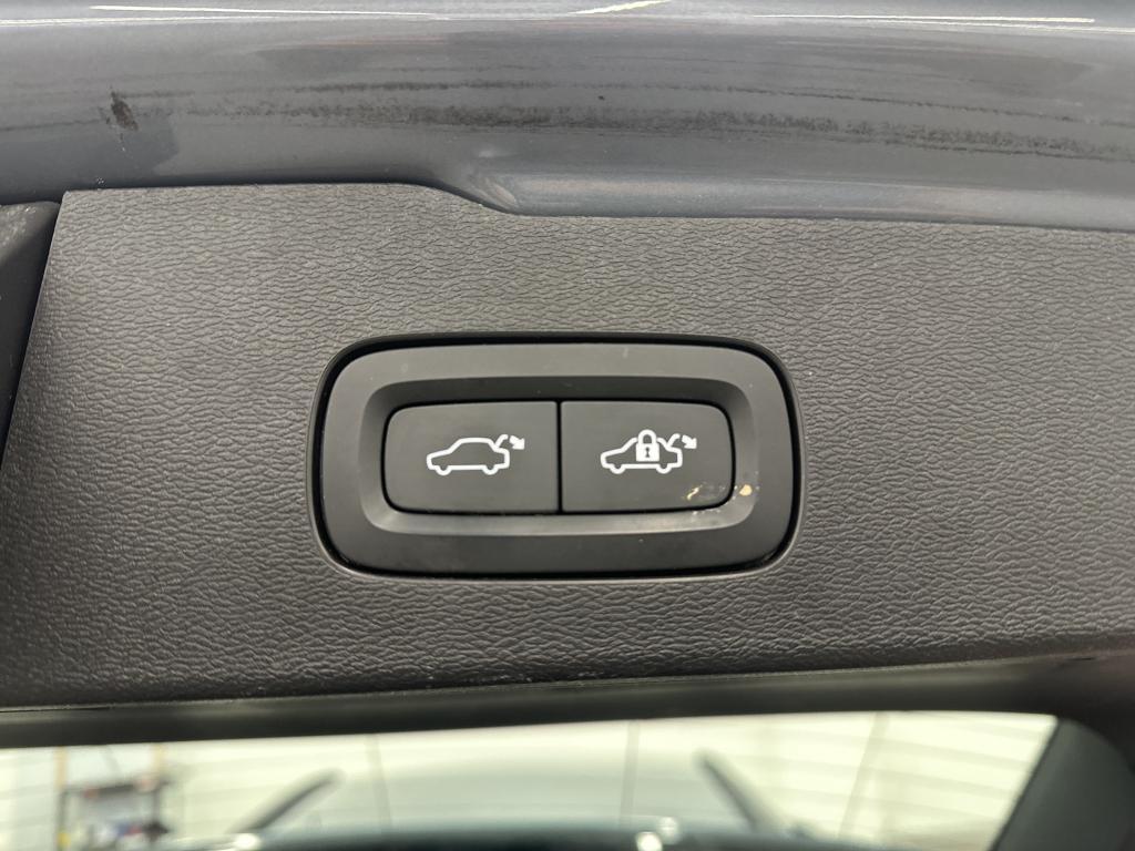 Volvo V60 2.0 B4 DIESEL MOMENTUM GEARTRONIC