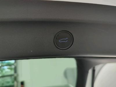 Tesla Model Y BEV LONG RANGE RWD