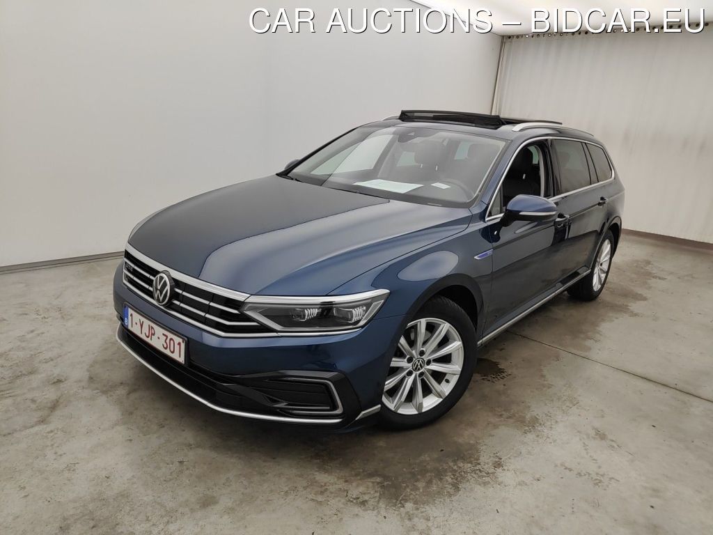 Volkswagen Passat-variant- VARIANT 1.4 TSI DSG6 GTE BUSINESS 5D, 2020