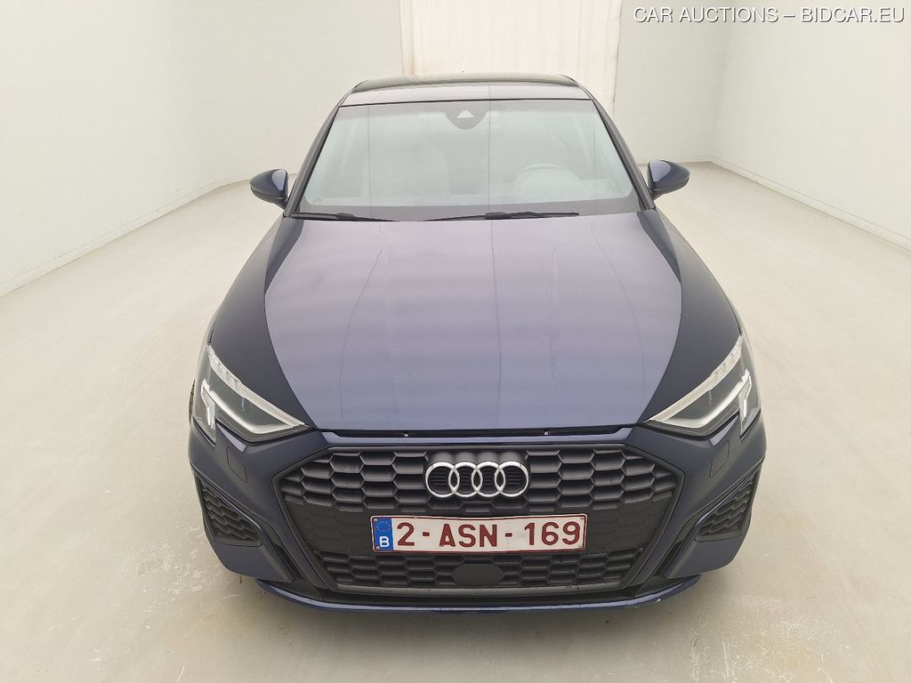 Audi A3lim-8ys BERLINE 20. AUDI A3 BERLINE 1.5 TFSI 35 110KW S TRONIC S LINE, 2021