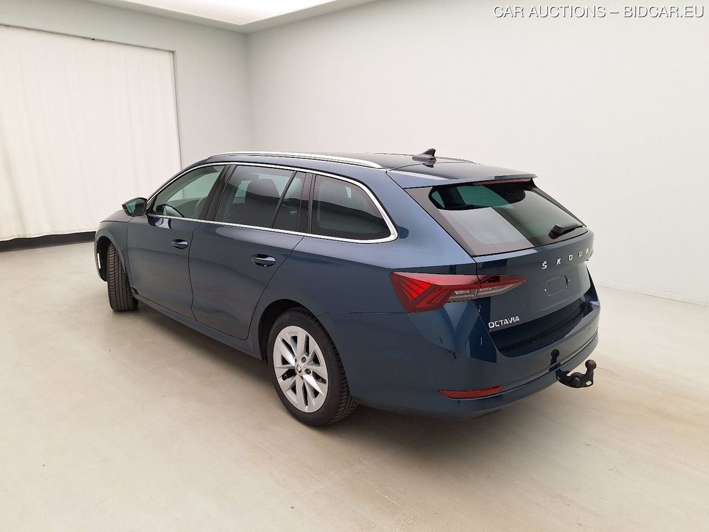 Skoda Octavia-combi-6 COMBI 20. SKODA OCTAVIA COMBI 2.0 CRTDI 110KW CLEVER+ 5D, 2024