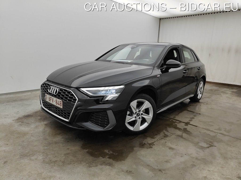 Audi A3sportback-8ya SPORTBACK 1.4 40 TFSI E S LINE 5D, 2021