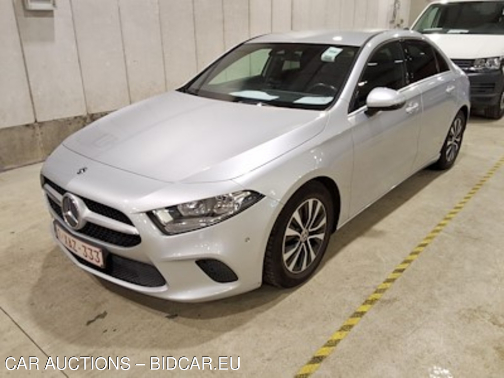 Mercedes-Benz Classe A sedan diesel v177 A 180 d Business Solution