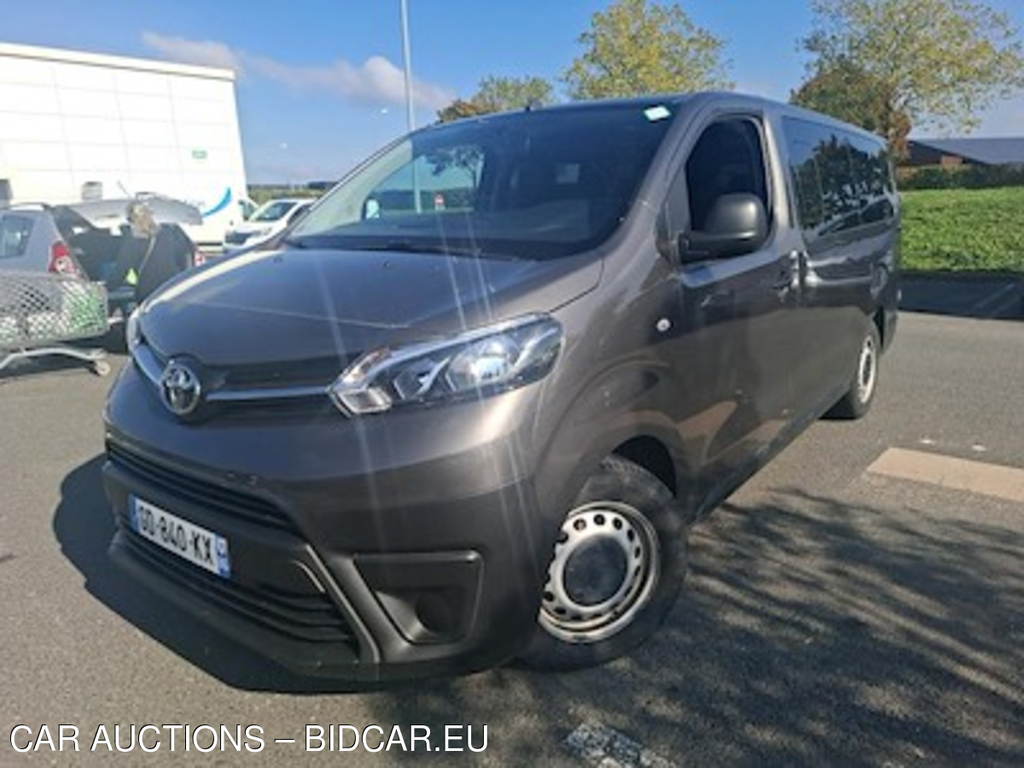 Toyota PROACE PROACE Combi Long 1.5 120 D-4D Dynamic