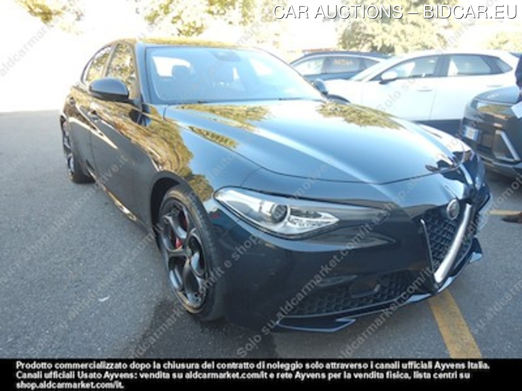 Alfa Romeo giulia 2.2 turbo at8 -