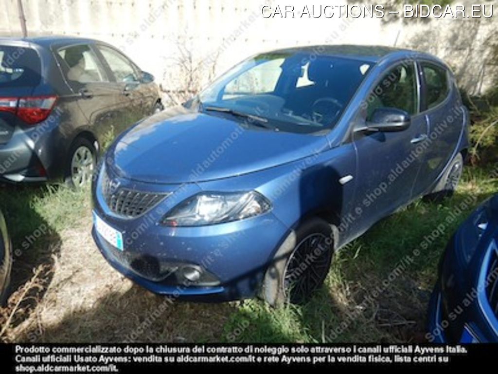Lancia ypsilon ecochic 1.0 firefly 70cv -