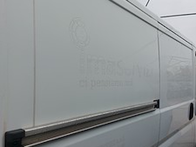 Peugeot boxer 330 l1h1 2.0 bluehdi -