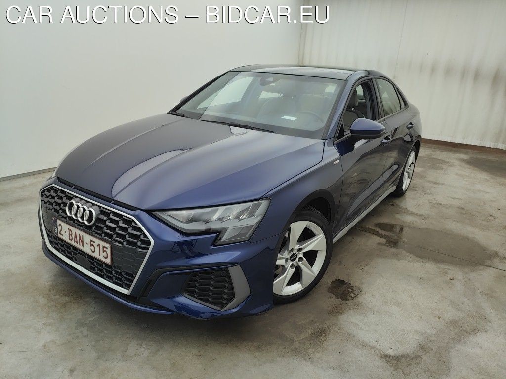Audi A3lim-8ys BERLINE 1.0 TFSI 30 81KW S TRONIC S LINE BUS. ED 4D, 2021