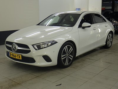 Mercedes-Benz A-klasse limousine A 180 7G-DCT Business Solution Luxury 4d