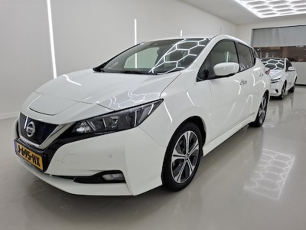 Nissan Leaf 40kWh 5d N-Connecta