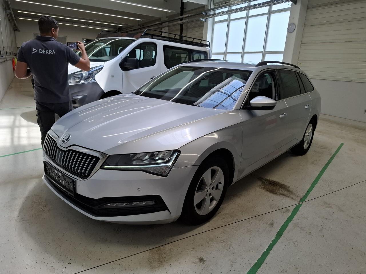 Skoda SUPERB 150 Ps Tdi Ambition 7-Gang Dsg Combi 110