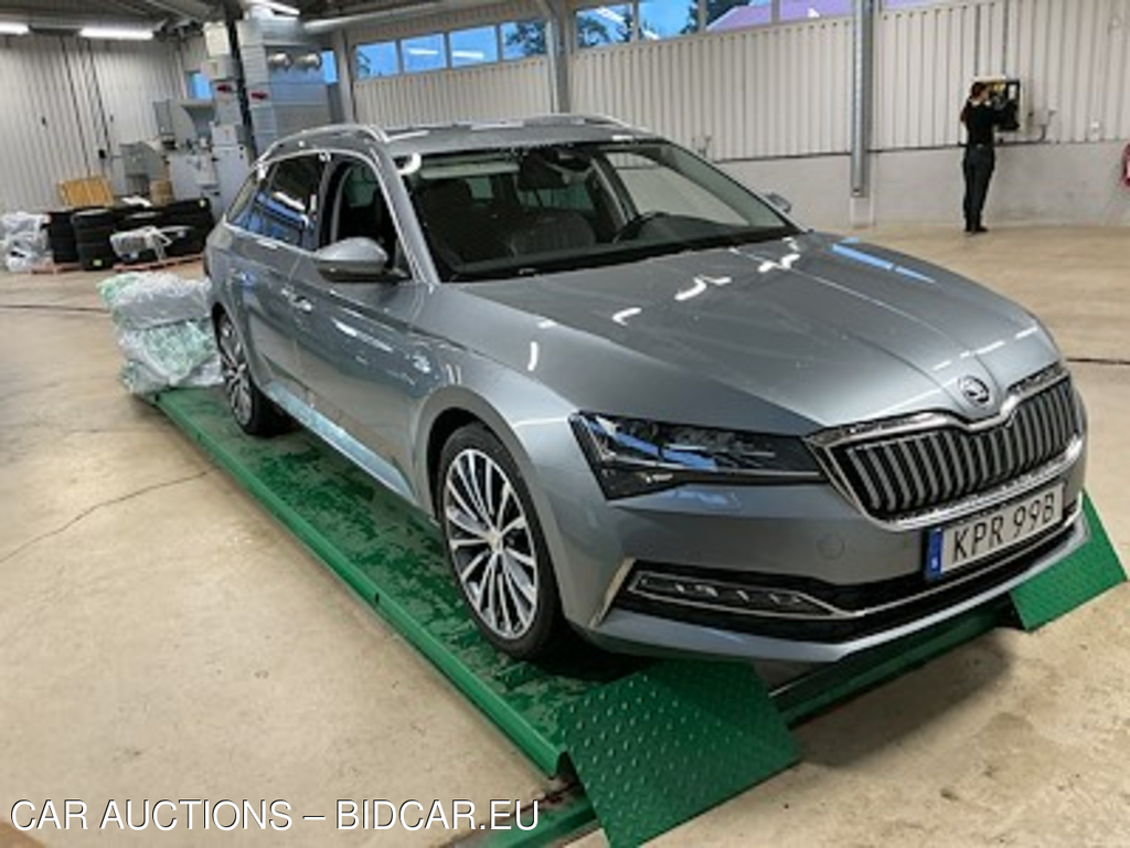 Skoda Superb Combi 1.4 TSI iV Business Edition Style Drag Paket, L&amp;K