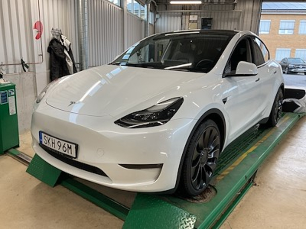 Tesla Model Y Performance AWD