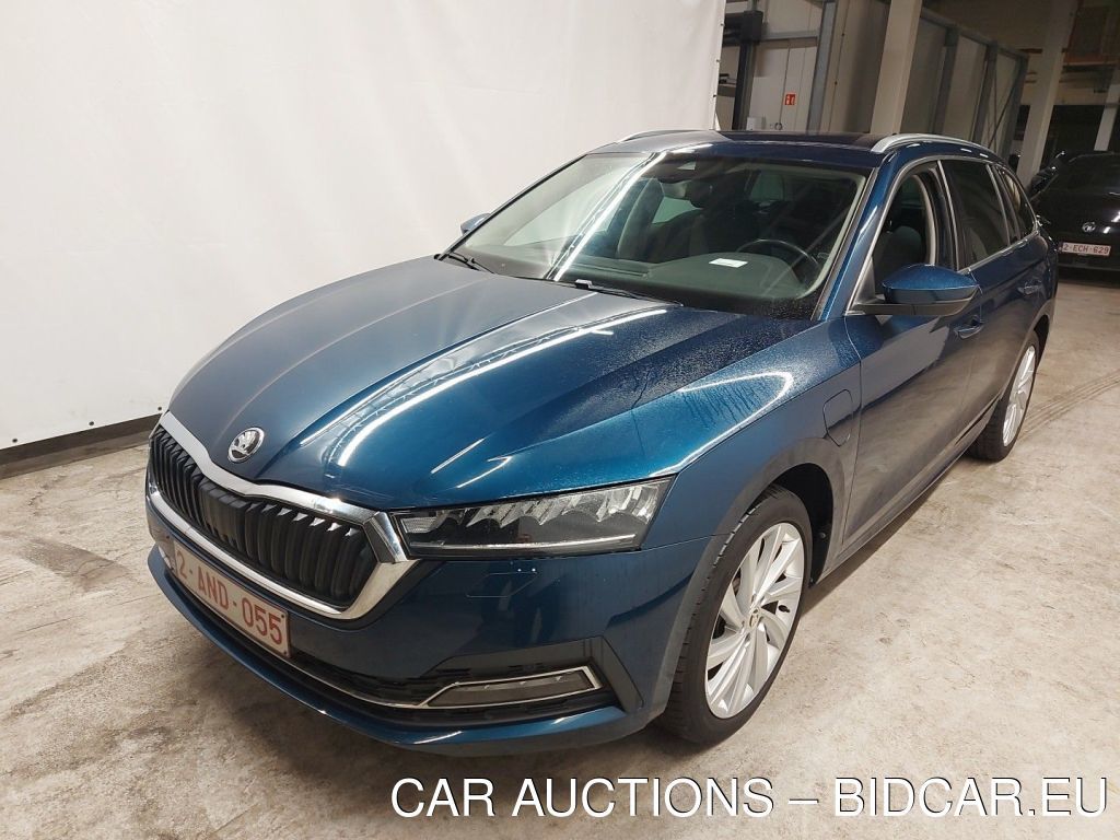 Skoda Octavia-combi-6 COMBI 1.4 TSI PHEV 150KW DSG6 CLEVER 5D, 2021