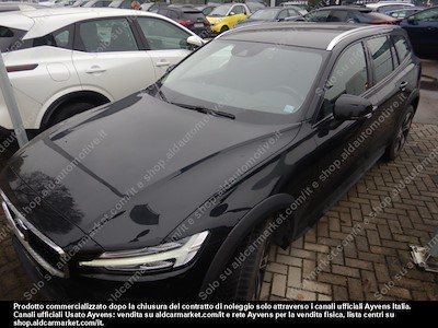 Volvo v60 cross count B4 D -