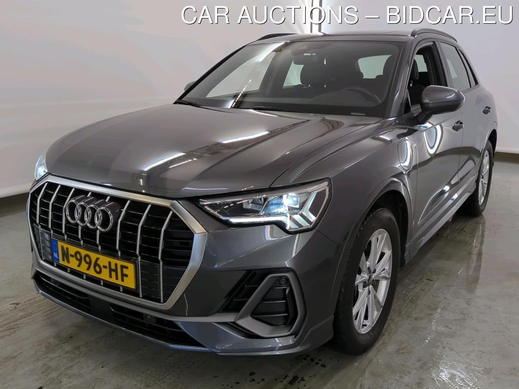 Audi Q3 45 TFSI E S EDITION, 2021