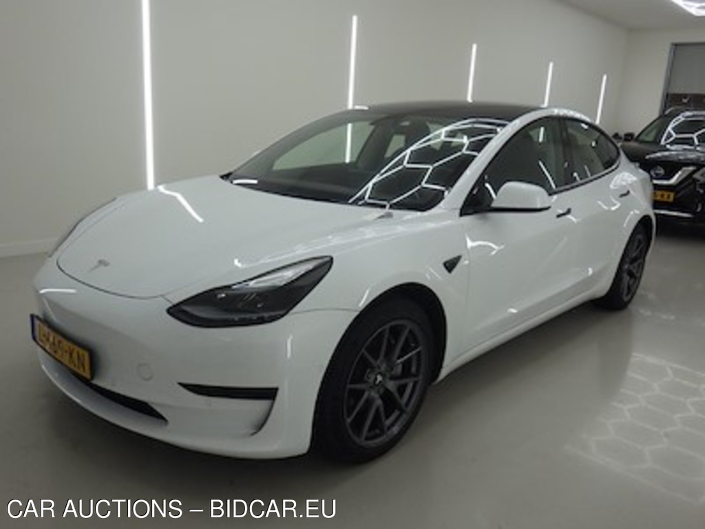 Tesla Model 3 Standard Range Plus RWD 4d