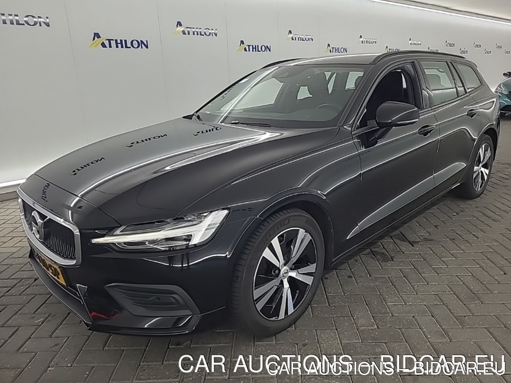 Volvo V60 B3 AUTOMAAT MOMENTUM ADVANTAGE 5D 120KW, 2021