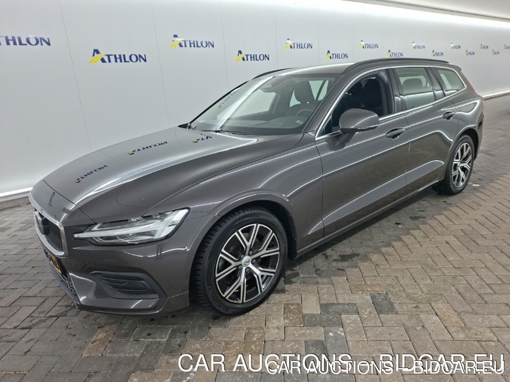 Volvo V60 B4 AUTOMAAT CORE 5D 145KW, 2022