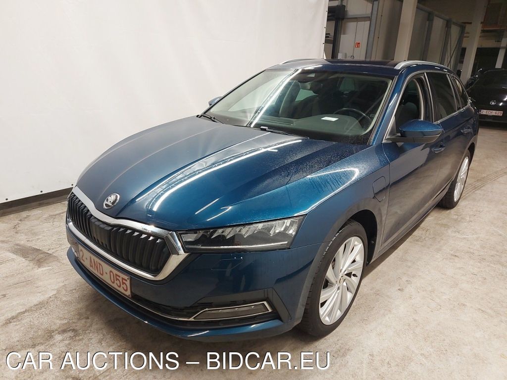 Skoda Octavia-combi-6 COMBI 1.4 TSI PHEV 150KW DSG6 CLEVER 5D, 2021