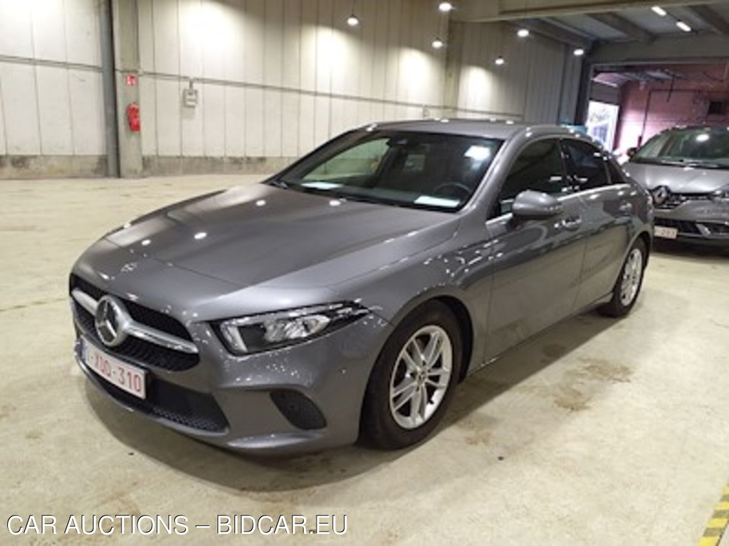 Mercedes-Benz Class A sedan diesel v177 A 180 d Business Solution
