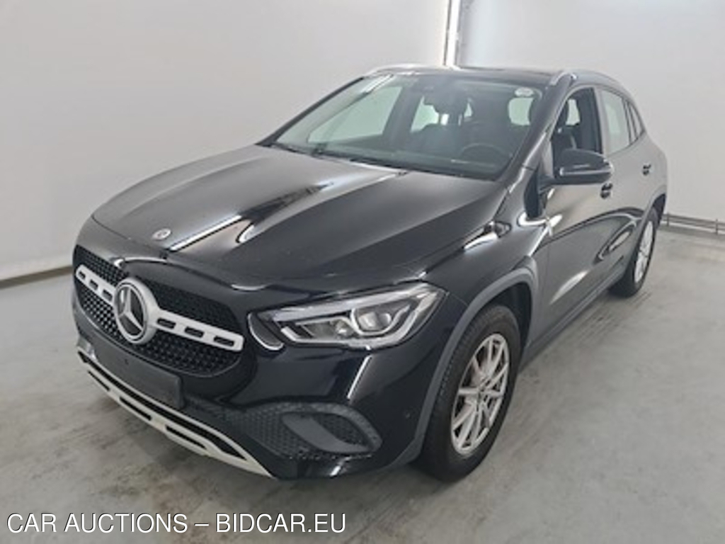 Mercedes-Benz GLA 2.0 GLA 180 D DCT BUSINESS SOLUTION
