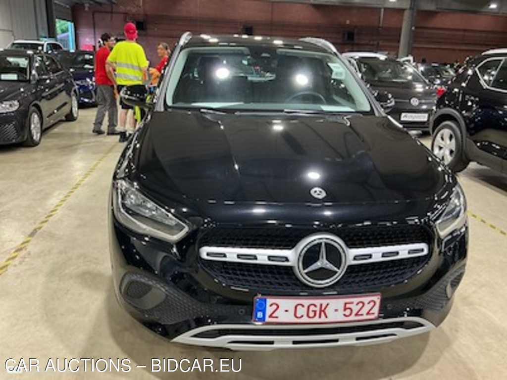 Mercedes-Benz GLA 2.0 GLA 180 D DCT BUSINESS SOLUTION ESS