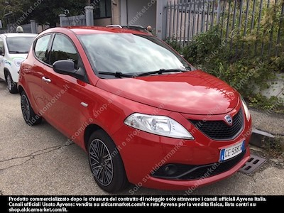 Lancia ypsilon 1.0 70cv firefly hybrid -
