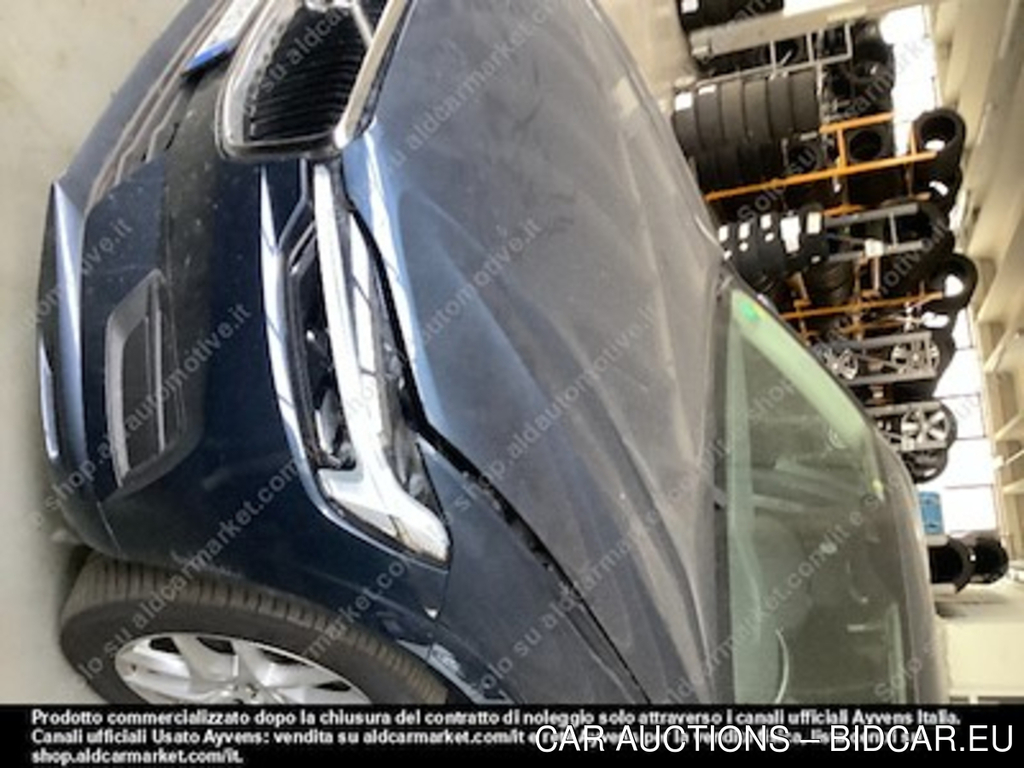 Volvo xc60 B4 D awd automatico -