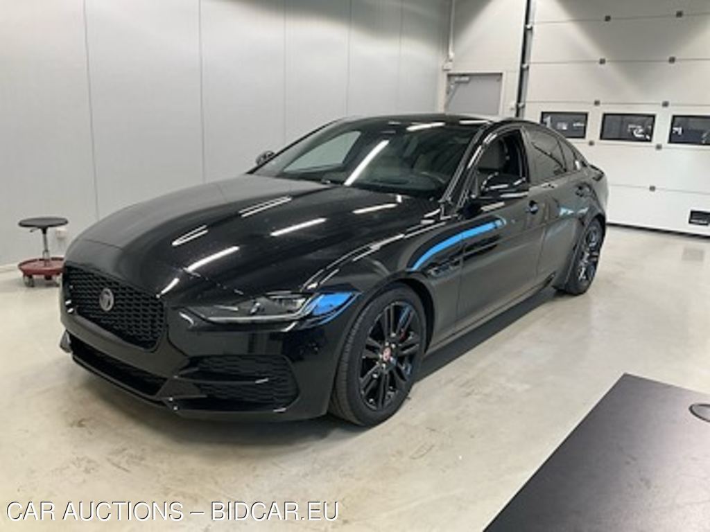 Jaguar XE 2.0D I4 204PS RWD Auto Signature SE UA!