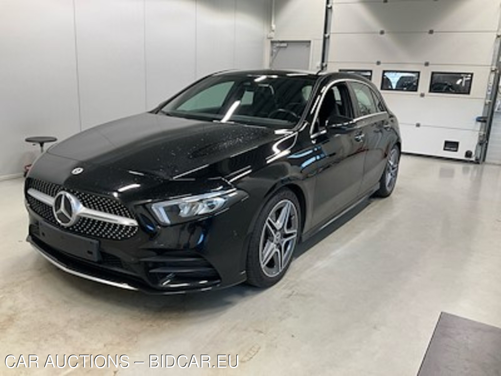 Mercedes-Benz A-CLASS 2.0 A 220 D Business Amg Dct UA!