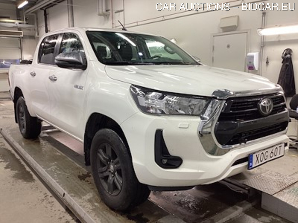 Toyota Hilux DH 2.4 150 AWD Aut Hero Drag Defa Varmare