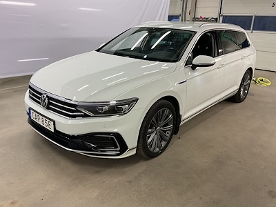 Volkswagen Passat GTE SC Executive Drag Cockpit