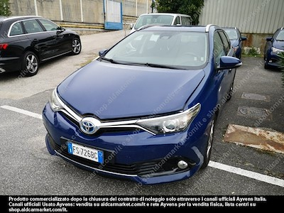 Toyota auris touring sports hybrid business -