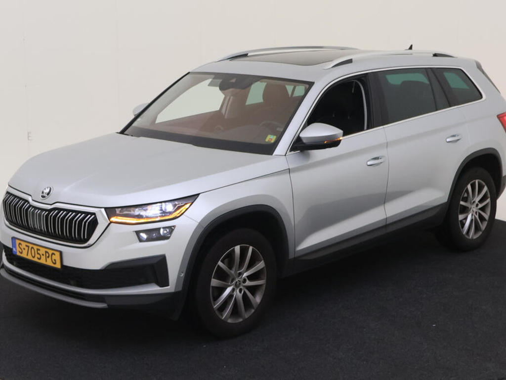 Skoda Kodiaq 1.5 TSI 150PK DSG BUSINESS EDITION PLUS PANO HAAK, 2023