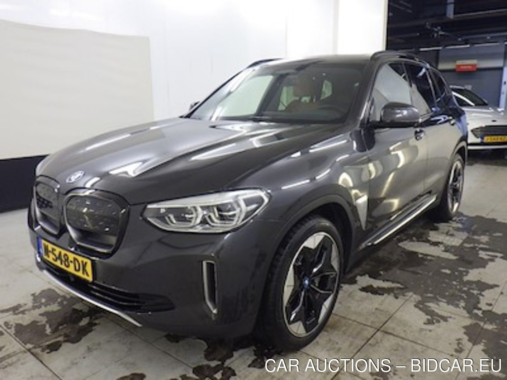 BMW Ix3 80kWh Executive 5d