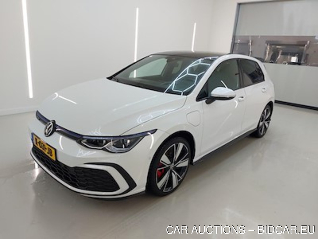 Volkswagen GOLF 1.4 eHybrid 180kW DSG GTE 5d
