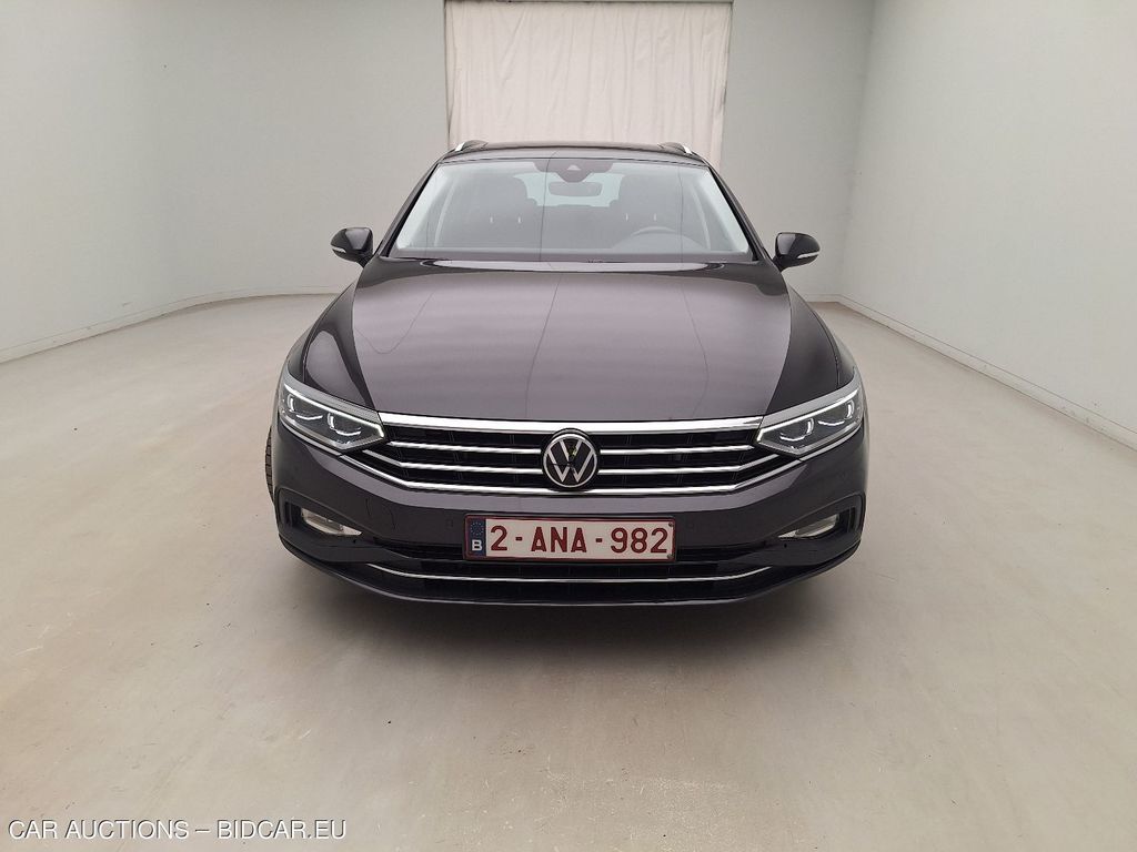Volkswagen Passat-variant- VARIANT FL19. VOLKSWAGEN PASSAT VARIANT 2.0 TDI SCR 110KW STYLE, 2021