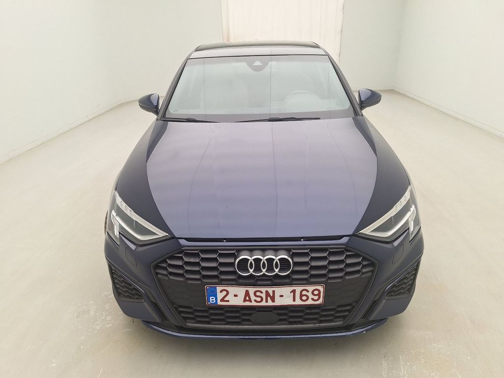 Audi A3lim-8ys BERLINE 20. AUDI A3 BERLINE 1.5 TFSI 35 110KW S TRONIC S LINE, 2021