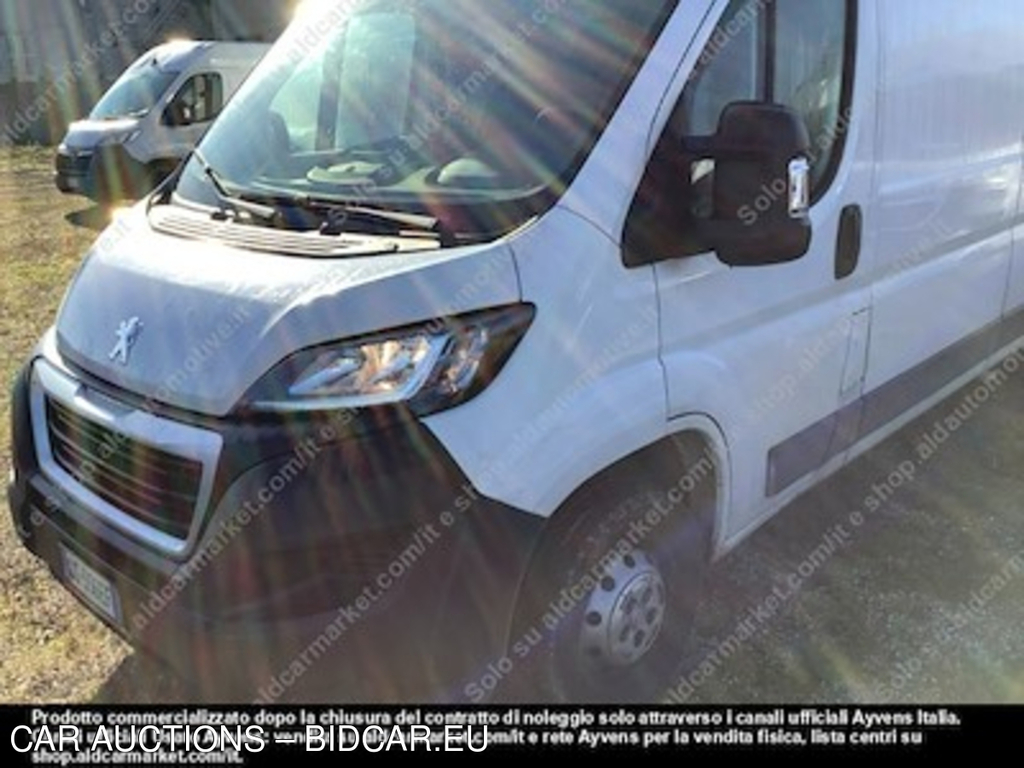 Peugeot boxer 335 l3h2 2.2 bluehdi -