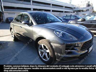 Porsche macan 2.0 sport utility vehicle -