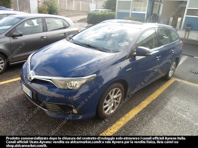 Toyota auris touring sports hybrid business -