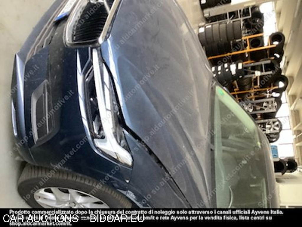 Volvo xc60 B4 D awd automatico -