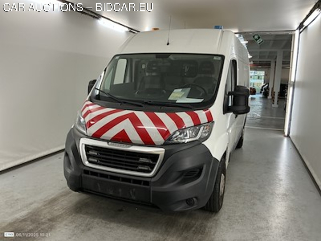 Peugeot Boxer 335 fourgon mwb HR dsl 2.0 BlueHDi L2H2 Premium S&amp;S Euro lift