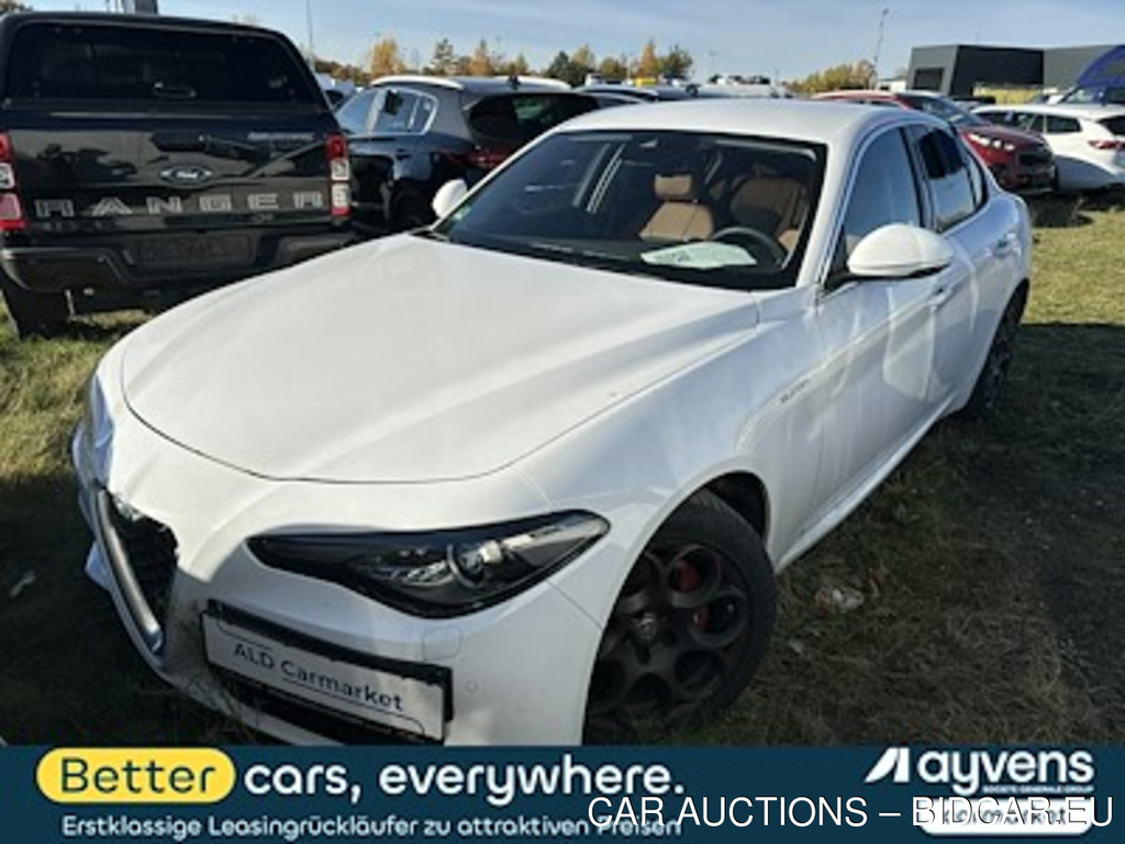 Alfa Romeo Giulia 2.2 Diesel AT8 Super Limousine, 4-turig, Automatik, 8-Gang