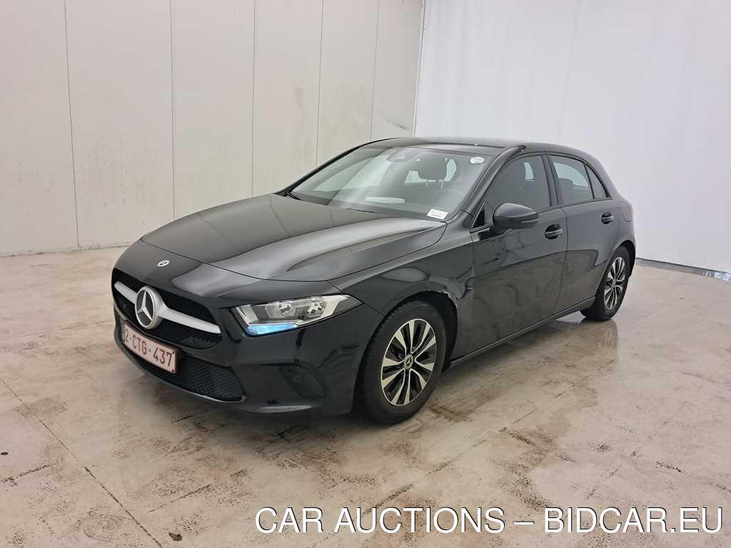 Mercedes A-Klasse A180 Business Solution Essential 1.3i 136pk/cv 5p, 2022