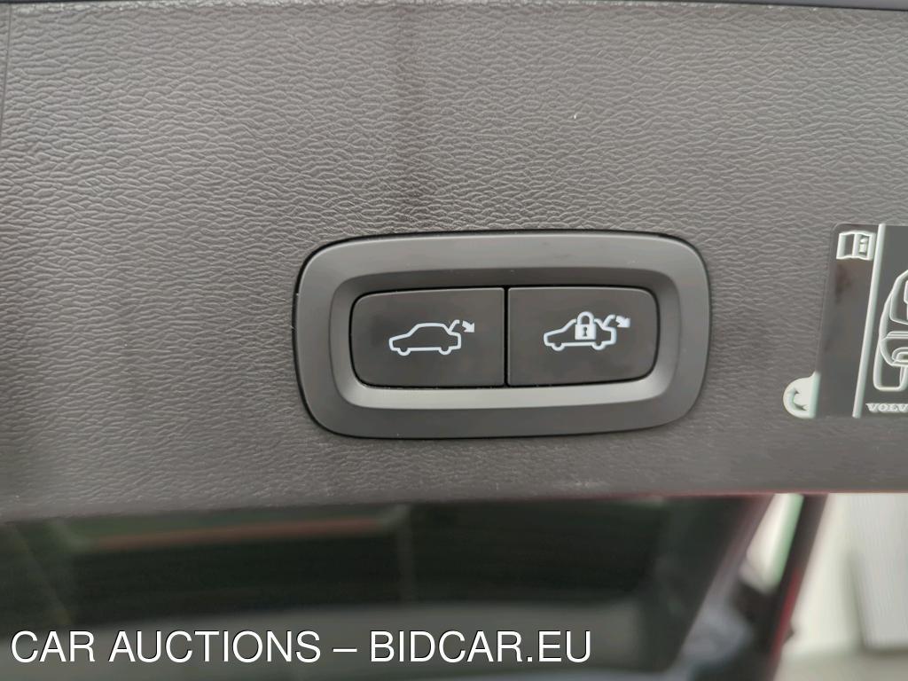 Volvo XC40 BEV 78KWH PURE EL RECHARGE P8 TWIN PRO