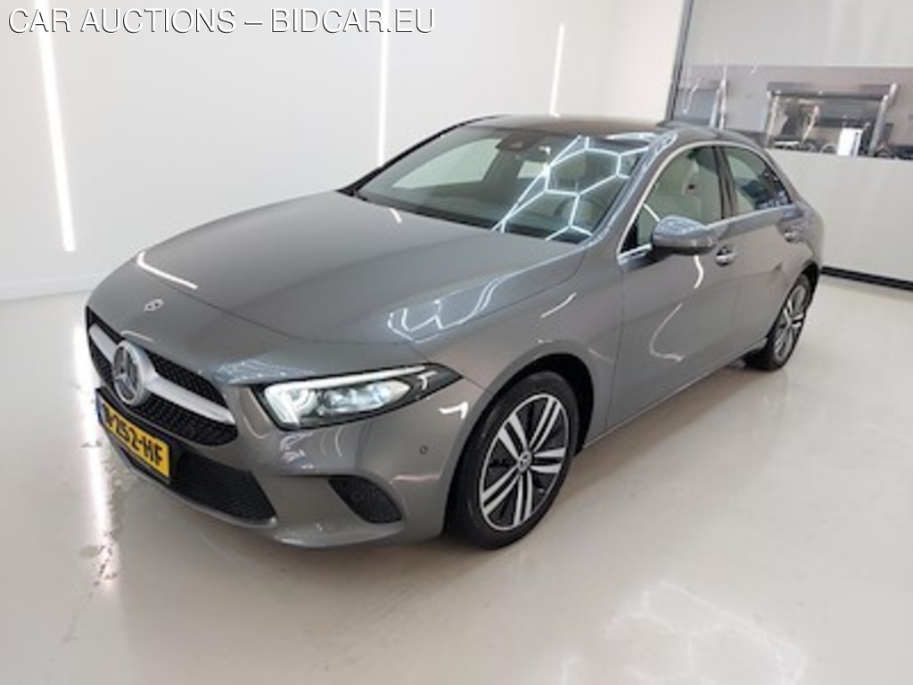 Mercedes-Benz A-klasse limousine A 250 e 8G-DCT Bus Sol Luxury Limited