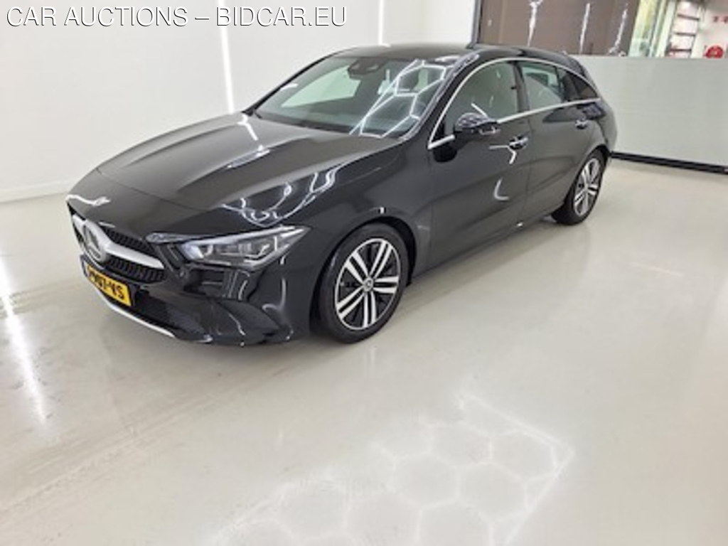 Mercedes-Benz Cla shooting brake CLA 200 DCT Bus. Solution Luxury