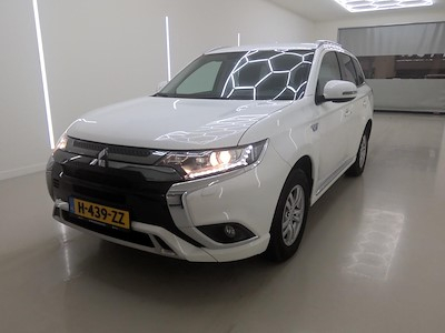 Mitsubishi Outlander PHEV Pure 5d